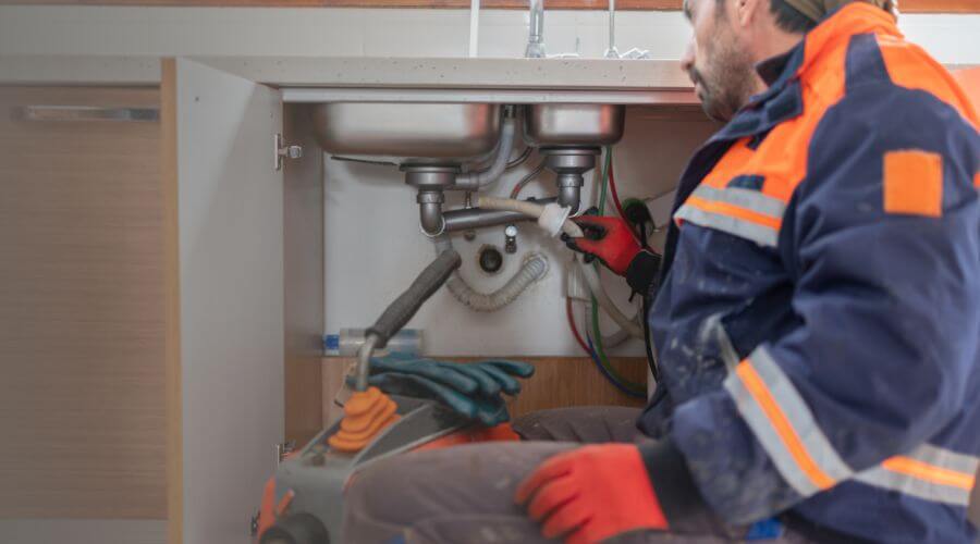 Professional slab leak plumber services in Hornbeck, LA
